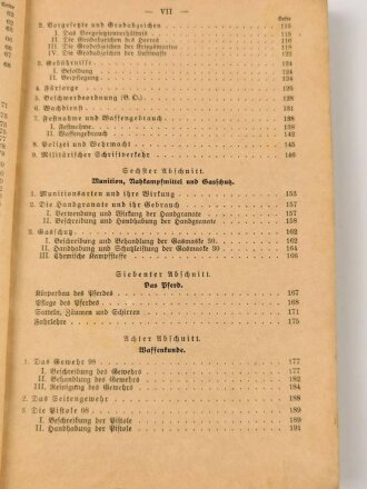 "Der Dienstunterricht im Heere, Ausgabe für den Gewehr und M.G.- Schützen" datiert 1935, 333 Seiten