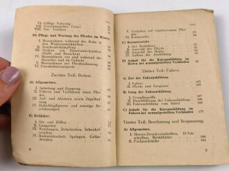 "Leitfaden - Dienst am Pferde, Reiten, Fahren, Beschirrung und Bespannung" datiert 1944, 317 Seiten, DIN A6