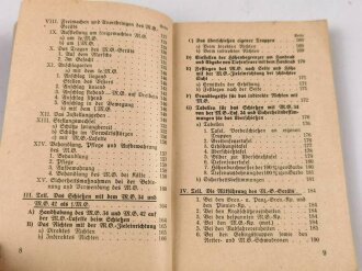 "Beschreibung, Handhabung und Bedienung des M.G. 34 als leichtes M.G., schweres M.G. und in der Fliegerabwehr mit Anhang für M.G. 34 und 42" datiert 1943, 256 Seiten, DIN A6