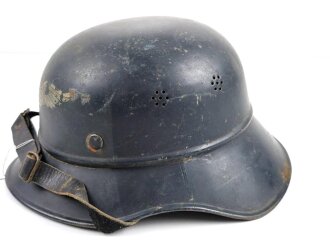 Stahlhelm Luftschutz. In allen Teilen Original, ungereinigtes Stück