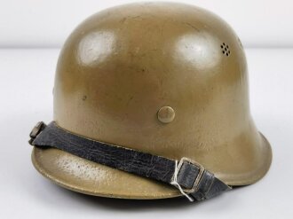 Deutschland nach 1945, Stahlhelm Zivilschutz. Originallack, guter Gesamtzustand, ungereinigtes Stück