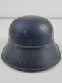 Stahlhelm Luftschutz, Originallack, in allen Teilen Original. Hakenkreuz vorhanden