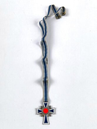 Ehrenkreuz der Deutschen Mutter (Mutterkreuz) in Silber am Band