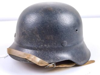 Luftschutz Stahlhelm. In allen Teilen Original, ungereinigtes Stück, hatte nie ein Abzeichen