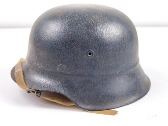 Luftschutz Stahlhelm. In allen Teilen Original, ungereinigtes Stück, hatte nie ein Abzeichen