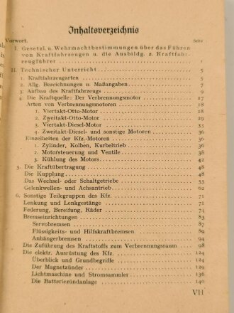 "Der Soldat als Kraftfahrer - Leitfaden für die Fahrschulausbildung", datiert 1942, 280 Seiten, DIN A6