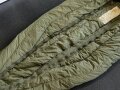 U.S. Army 1976 dated Sleeping bag, mountain , M 194, size large. Zipper defect, otherwise good