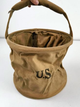 U.S. Army, 1945 dated water bucket, folding. Khaki. very good condition , some storage wear