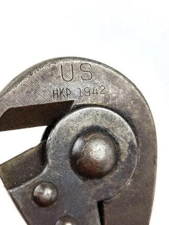 U.S. Army 1942 dated wire cutter. Used, good condition