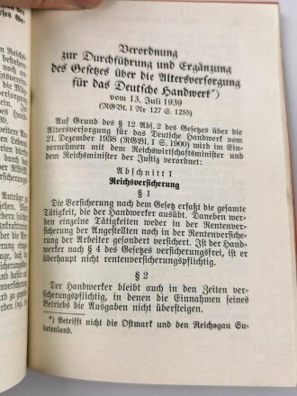 "Gesetz über die Altersversorgung für das Deutsche Handwerk nebst Durchführungsverordnung" datiert 1939, 121 Seiten, gebraucht, DIN A6