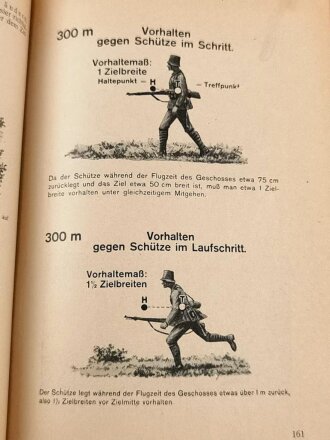 "Unterrichtsbuch für Soldaten" E. Ausgabe für mot. Truppen, Kriegsausgang 1942, 369 Seiten, Titelseite geklebt