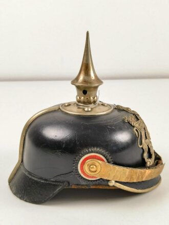 Württemberg, Pickelhaube für einen einjährig Freiwilligen im Grenadier Regiment 119 oder 123.. Ungereinigtes Stück