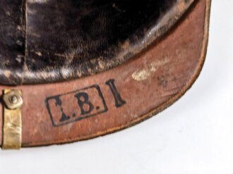 Württemberg, Pickelhaube für Mannschaften im Feldartillerie Regiment Nr. 13. Kammerstück, der Kinnriemen höchstwahrscheinlich alt ergänzt