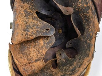 Preußen, Pickelhaube für Mannschaften. aus Teilen zusammengesetzt, das wappen hat nur einen Splint