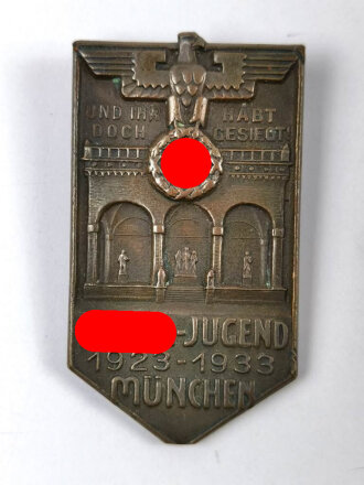 Hitler- Jugend " Gedenkfeierabzeichen Hitlerjugend 1923-1933 München " Rückseitig mit Hersteller H.Wittmann, München