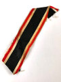 Band für  Kriegsverdienstmedaille 1939, Ausführung in orange. Breite 26mm, Länge 12cm