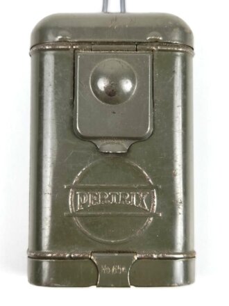 Wehrmacht Taschenlampe "Pertrix 656" Originallack, Funktion nicht geprüft