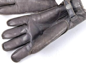 Paar gefütterte Lederhandschuhe für Offiziere der Wehrmacht. Leicht  getragenes Paar