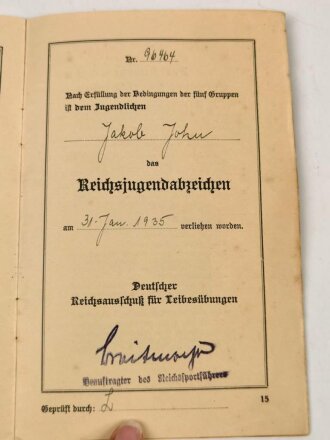 Leistungsbuch für einen Angehörigen der Hitlerjugend für das Reichsjugendsportabzeichen für Jungen "RJA", Verleihung 1935