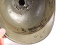 1. Weltkrieg Preußen, Ersatzpickelhaube aus Blech. war sicherlich mal komplett zerlegt, in Teilen nachlackiert, von dem Stempel halte ich nichts.