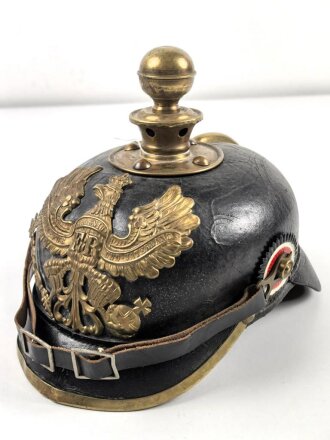 Preussen, Pickelhaube für Mannschaften der Artillerie. Höchstwahrscheinlich aus Teilen zusammengestellt