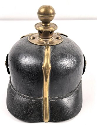 Preussen, Pickelhaube für Mannschaften der Artillerie. Höchstwahrscheinlich aus Teilen zusammengestellt