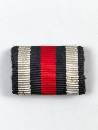 Bandspange Ehrenkreuz für Kriegsteilnehmer, 26mm. Leicht angeschmutzt