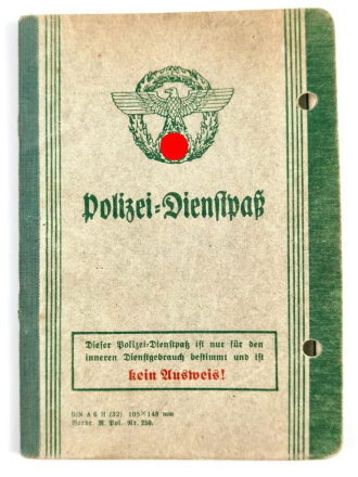 Polizei III.Reich, Dienstpaß eines Angehörigen der Schutzpolizei Hannover. Eingetragen Erinnerungsmedaille 13.März.1938, SA Sportabzeichen bronze, Scharfschützenlehrgang