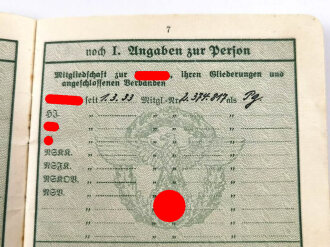 Polizei III.Reich, Dienstpaß eines Angehörigen der Schutzpolizei Hannover. Eingetragen Erinnerungsmedaille 13.März.1938, SA Sportabzeichen bronze, Scharfschützenlehrgang