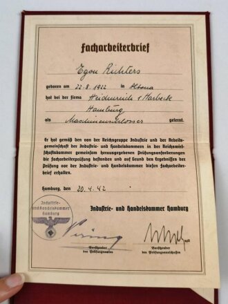 "Facharbeiterbrief" eines Maschinenschlossers aus Hamburg,  Industrie- und Handelskammer Hamburg, datiert 1942