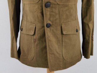 U.S. WWI AEF tunic, dated 1917. Soldier was a part of 80th Infantry Division , which saw heavy action in the Somme Offensive of 1918 and in the Meuse, Argonne area. Overseas twice.