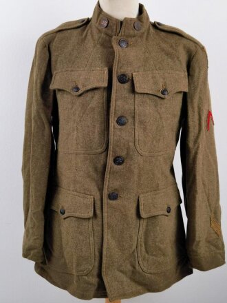 U.S. WWI AEF  tunic, soldier was member of the 90th Infantry Division, which had seen combat in France, mainly St. Mihiel, Argonnen, Cunel, Bantheville. Two overseas stripes, good condition