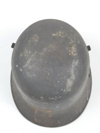 Stahlhelm Modell 1916. Bei der Wehrmacht weiterverwendet. Hersteller Si 66, ungereinigtes Stück