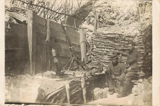 1. Weltkrieg Foto  Schießgestell für Gewehrgranaten sowie Granatwerfer in Stellung, 9 x 6 cm