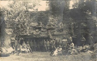 1. Weltkrieg Foto feldgraue vor " Ludendorff Höhle "  14 x 9 cm