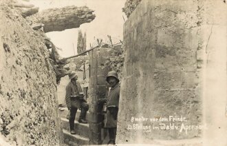 1. Weltkrieg Fotopostkarte " 8 Meter vor dem Feinde, Deutsche Stellung im Wald von Apremont"  14 x 9 cm