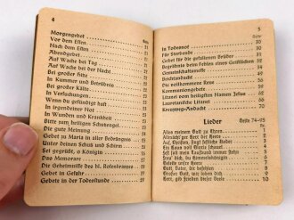 Katholisches Feldgesangbuch, 95 Seiten, Kleinformat, gebraucht