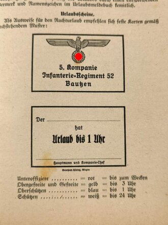 "Hilfsbuch für den Hauptfeldwebel" datiert 1942, 269 Seiten, DIN A5, Stockflecken