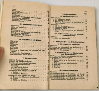 H.Dv.240 "Schießvorschrift für Gewehr (Karabiner), leichtes Maschinengewehr, Pistole usw." datiert 1939, 161 Seiten, DIN A 5, gebraucht