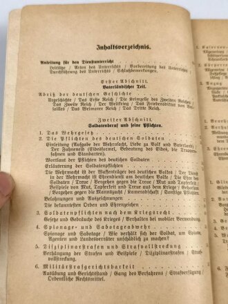 "Der Dienst-Unterricht im Heere, Ausgabe für den Kanonier" datiert 1937/38, 313 Seiten, DIN A 5, gebraucht