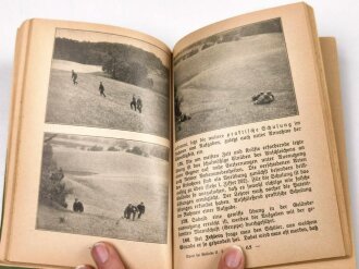 "Der Sport im Gelände, Das Trainingsbuch für den Erwerb des SA-Soprt-Abzeichens Teil I und II", Ausgabe 1934, ca. 300 Seiten, unter DIN A5