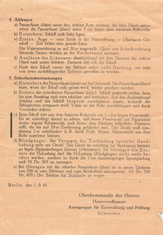 D 560/1 "Merkblatt für die Handhabung der Panzerfaust (klein) - 30m", datiert 1943, DIN A5, stark gebraucht