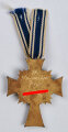 Ehrenkreuz der Deutschen Mutter ( Mutterkreuz ) in gold, an kurzem Band