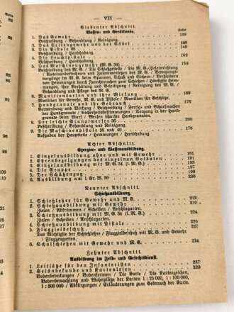 "Der Dienstunterricht im Heere, Ausgabe für den Schützen der Schützenkompanie" Jahrgang 1941, 332 Seiten