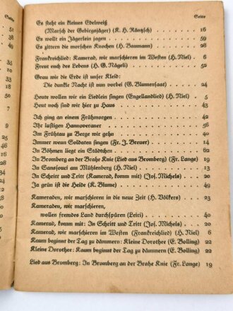 "Das Neue Soldaten Liederbuch, Heft 3" 63 Seiten, DIN A6, stark gebraucht