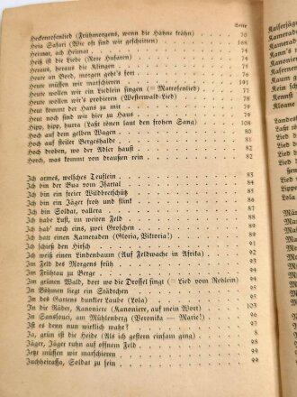 "Soldatenliederbuch" datiert 1941, 198 Seiten, DIN über A6, gebraucht