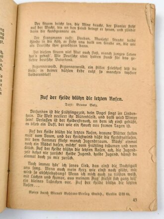 "Sturm und Kampf Lieder" für Front und Heimat,  datiert 1941, 126 Seiten, DIN A6, stark gebraucht