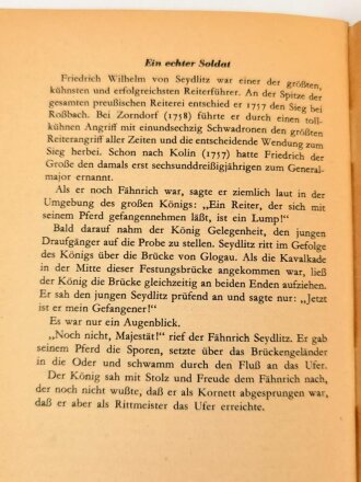 "Hier lacht der Soldat" 96 Seiten, DIN A6, stark gebraucht