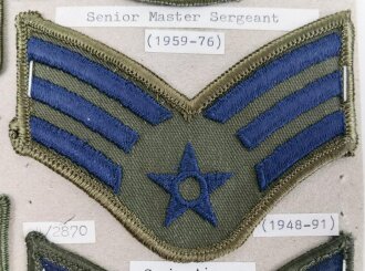 U.S.  Air Force, Sammlung  Ärmelabzeichen, auf Karton getackert