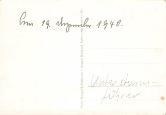 Studioaufnahme eines Untersturmführer der Waffen SS mit seiner Frau, Maße: 10 x 14,5 cm, datiert 1940